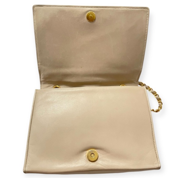 CHANEL Bag Matelasse Shoulder Chain Beige Lambskin Gold Chain Quilted CC Bag GUC - Picture 9 of 16